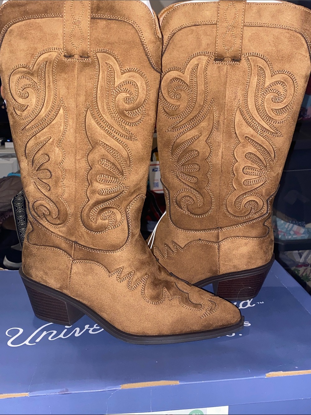 NEW IN BOX UNIVERSAL THREAD LORENA BOOTS WO SIZE 8.5 COGNAC FAUX SUEDE - Picture 5 of 12